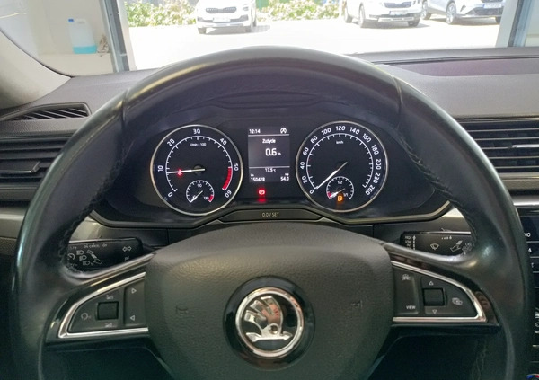 Skoda Superb cena 74900 przebieg: 149999, rok produkcji 2020 z Poznań małe 466